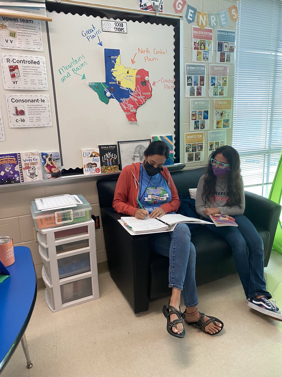 Visited Ms. Coffee’s class and saw purposeful small group math instruction in action then hopped next door to Mrs. DeBord to see reading conferences and paired passage partner work. Great things happening in these classrooms! <a href="/Noble_HCISD/">HCISD_Area1</a> #tobiasproud