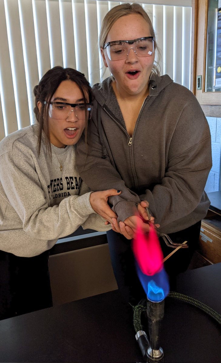 OGJJones's tweet photo. The @OGIndians chemistry classes are investigating the #phenomena of firework colors! They designed experiments, tested their ideas, and were quite amazed with the resultsπ #doublejscience https://t.co/kUgUgi33hm