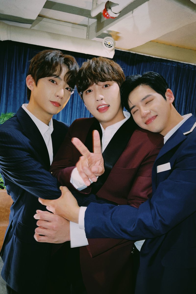 Nyearsd_0320's tweet photo. 211110 #B1A4  B1A4 ONLINE FANMEETING <LIVE LOUNGE 'B1A4'>

@SANDEUL920320 

#B1A4 #산들 #삼돌 #SANDEUL #サンドゥル https://t.co/Vbo0rfrDMT