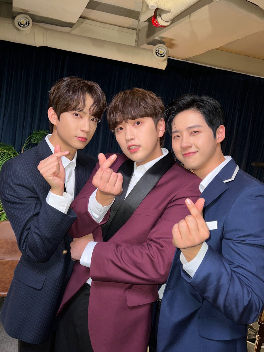 Nyearsd_0320's tweet photo. 211110 #B1A4  B1A4 ONLINE FANMEETING <LIVE LOUNGE 'B1A4'>

@SANDEUL920320 

#B1A4 #산들 #삼돌 #SANDEUL #サンドゥル https://t.co/Vbo0rfrDMT