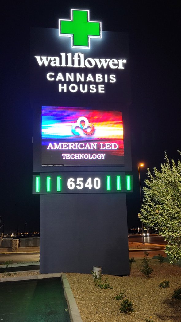 Looking good in Las Vegas. Thanks National Signs LV for a great job.