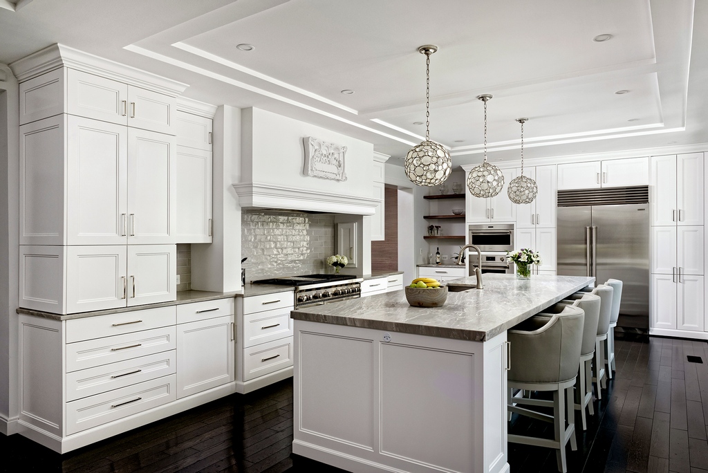 AtHomeWithBOWA's tweet photo. Clean lines, and beautiful white cabinetry ensure that this transitional kitchen always feels tidy.

📸 - Bob Narod Photography

https://t.co/K7Cz9lJMQg https://t.co/9YRSGT0haZ