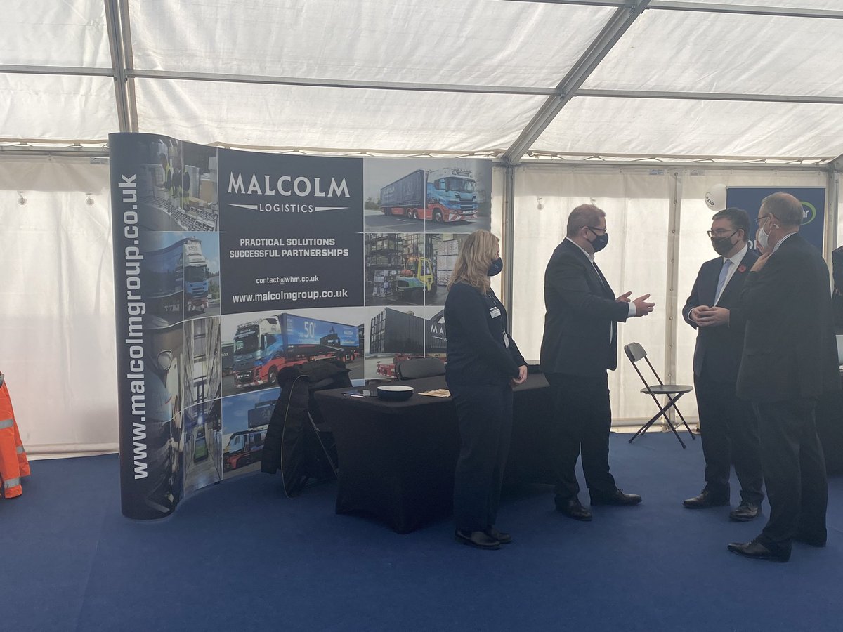 stephen37292ML's tweet photo. Would like to say thanks to all that participated, produced and catered for us  @LCarbonLogistic  event held at Mossend. It was very enlightening of what the future holds for the freight ,engineering sector and for future employees. I thoroughly enjoyed the event  👍 https://t.co/GkWInUo9WS