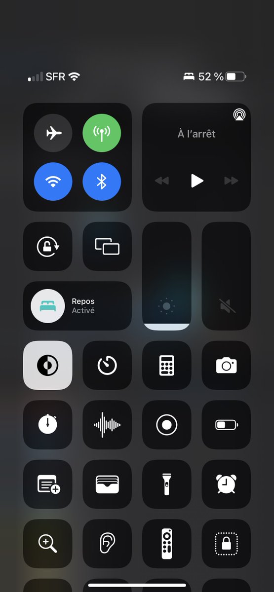 MathouLeChatOFF's tweet image. La batterie aussi est tellement meilleure que le X (je l’ai pas chargé de la journée)
+de 6h d’écran et tjrs + de 50%