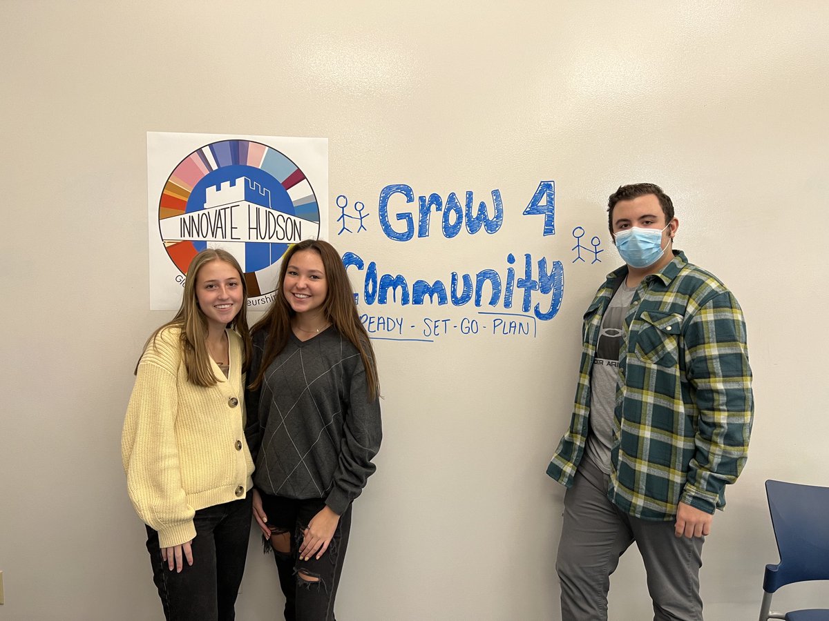 KristinDages's tweet photo. Congrats to these amazing students who participated in the 4th annual civic hackathon ⁦and came together to unify communities for @HudsonGew⁩ and shoutout to HHS Sr Megan Zhao, the winner of the 2021 Logo contest 🎨 https://t.co/GZONht4qYi
