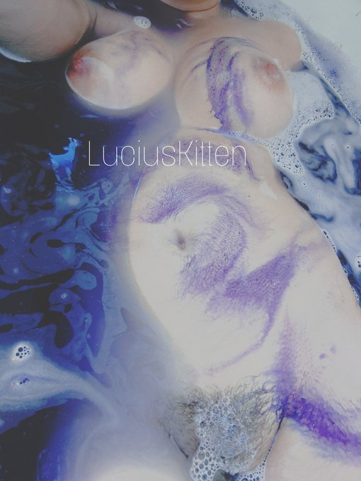 Floating through the cosmos 💫 https://t.co/23IVdXNMQI