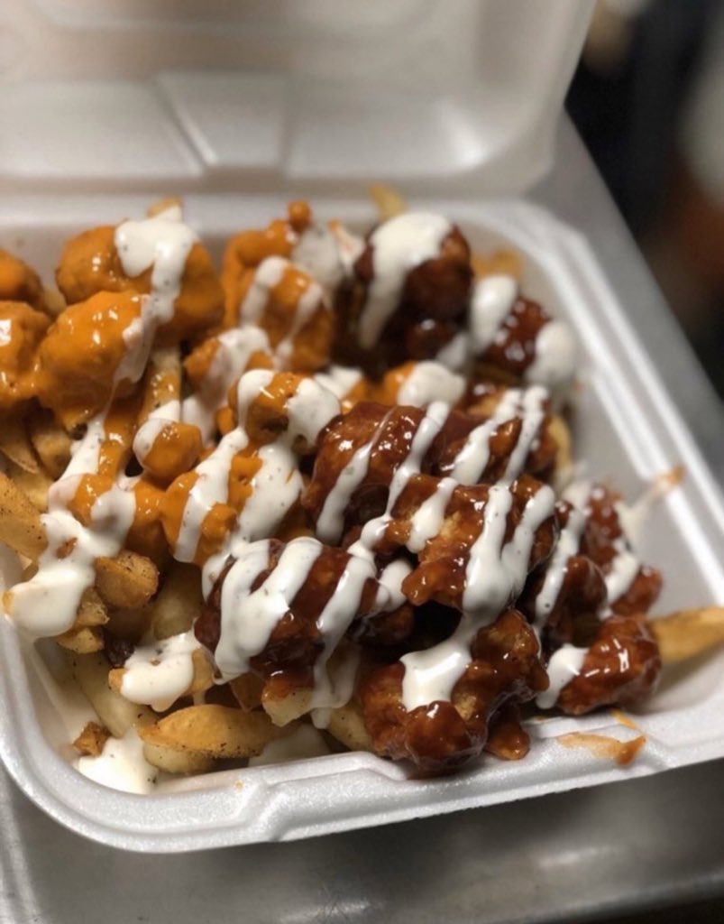 TriggaMeals's tweet photo. Tonight at @ZiggysBG starting at 5:30!!! Please RT and share for your chance to win a FREE MEAL!!!
(Must be following to win)

If this gets 35 RTs by 5:30, I’m gonna give out 2 FREE meals to a random follower!

GO!!! https://t.co/e2kHiACUZp