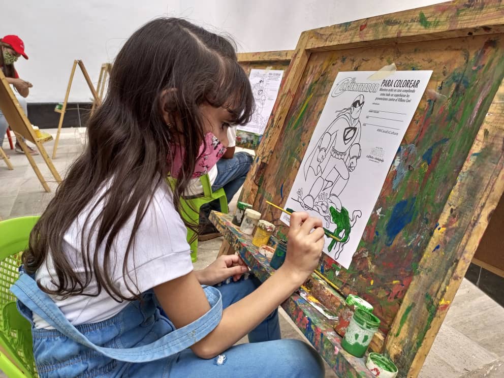 filven_cultura's tweet photo. Los más #chamitos de la casa tienen su espacio consentido en #Filven2021 para que desarrollen su creatividad entre juegos y colores.
¡Los esperamos en el Pabellón Infantil con muchas sorpresas!
#LeerIndependiza https://t.co/PhpldFxGWH