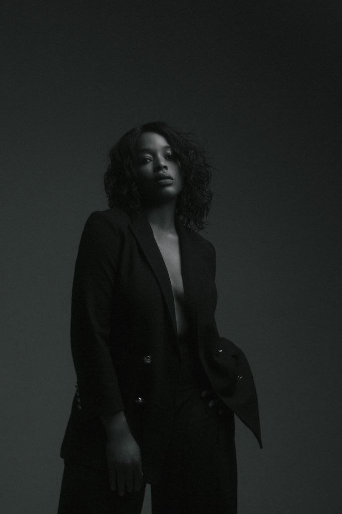 _jaydeeh_'s tweet photo. Ashley Blake from FOX’s new television series, “Our Kind of People” Styled by MisJaded
@ourkindofpeoplefox
@ashleynicoleblk
#StyledbyJD #MisJaded #foxnetwork #OurKindofPeople https://t.co/v2ucOfoTIP