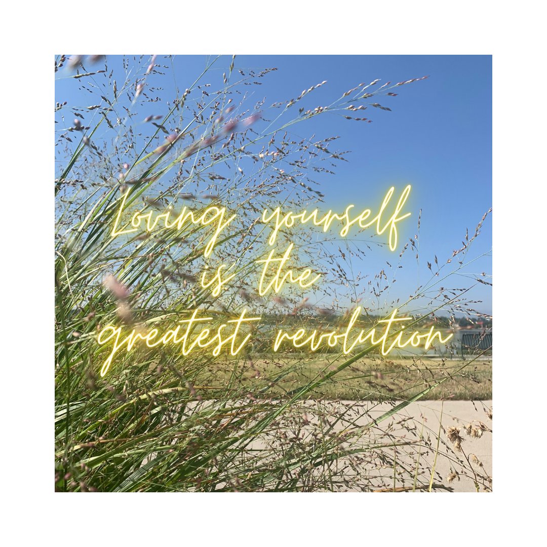 EtherealGoddes5's tweet photo. Viva La #SelfLove Revolution!!! 🥰🥰🥰

#bodypositive #bodypositivity #authenticity #authentic #loveyourself #revolution #rebellove #selfcare #selfhealing https://t.co/6OIqBm9kgA