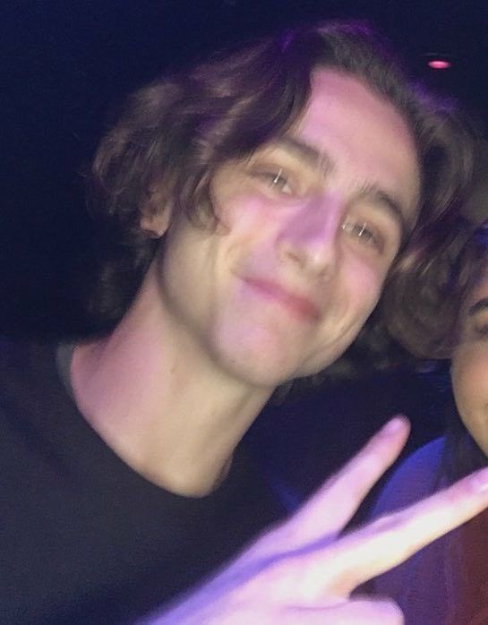 no because now i do the peace sign because of timothée's influence... his power