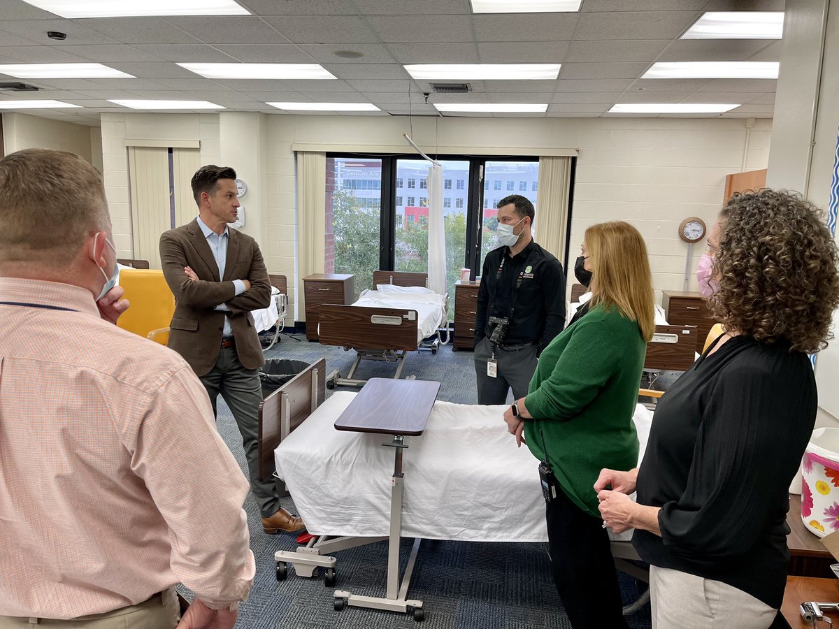 ocpsotc's tweet photo. Thrilled to welcome @HenmackIII today for a quick stop into our @otcorlando campus - we toured health science programs like surgical technology and patient care assisting, reviewed renovation plans and highlighted progress we are making on IET. #GetThereFL #FLTechColleges https://t.co/W0TT1KMhkr