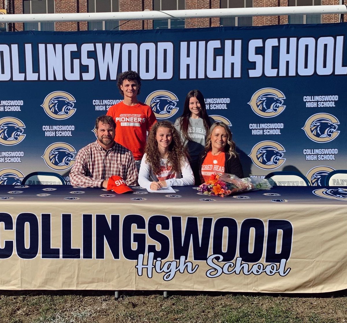 Emi Waldron tweet media