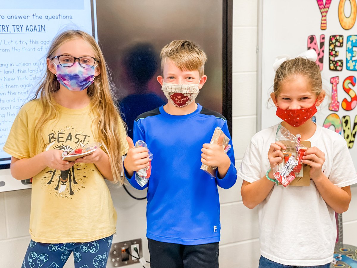klarebeechwood's tweet photo. Congratulations to our @KentonLibrary Spooky Story contest winners! I loved seeing their faces light up when I announced their names! ❤️ https://t.co/ZJmOBToc7t
