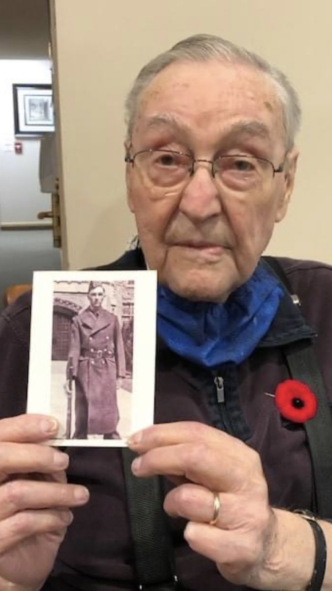 ElliottGuelph's tweet photo. On the 11th hour of the 11th day of the 11th month, let us not forget the men and women who, in serving their country, put their lives on the line so that others may live in peace. Here are some of the hero's at TEC.#thedifferencematters #advantageontario #orca https://t.co/CjkHB2jR8U