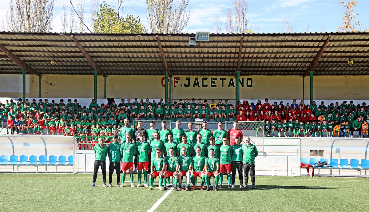 🟢🔴 El domingo vivimos una emocionante mañana por el Día del Club que quedará siempre para el recuerdo. 

Orgullosos de todos y cada uno de nuestros jugadores/as. 👏🏻

📸 Miguel Ramón Henares, El Pirineo Aragonés. 

¡𝙅𝘼𝘾𝘼 𝙏𝙀 𝘼𝙈𝙊 𝙔 𝘼𝙐́𝙋𝘼 𝙅𝘼𝘾𝙀𝙏𝘼𝙉𝙊!