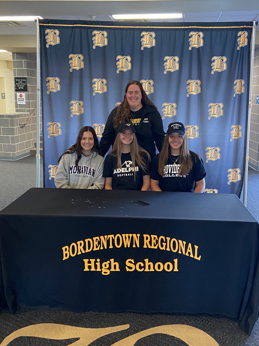 CoachOLeary32's tweet photo. Congrats to these three ladies on signing their National Letter of Intent and choosing to take their skills to the collegiate level! 🥎 #brhssoftball #collegebound #proudcoach https://t.co/ZQTSr5Bclx