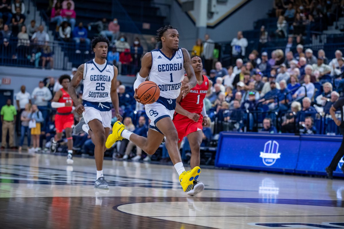 GSAthletics_MBB's tweet photo. Game One Photo Gallery📸

🔗: https://t.co/MGZxfUSas7

#HailSouthern https://t.co/RmOeD90qKz