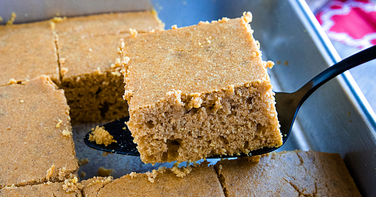 Mustlovehome's tweet photo. Easy Pumpkin Cornbread Recipe https://t.co/PbixvXQkxC Sweet and moist and with a touch of fall pumpkin flavor🍂. It's a real crowd pleaser! https://t.co/qTGbIMyzdM