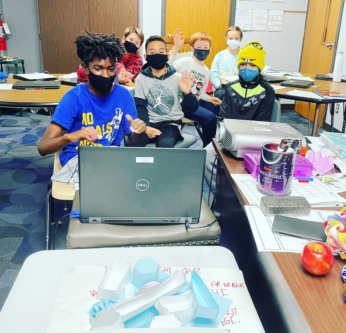 MLEPrincipal's tweet photo. Meadow Lane’s ASPIRE team designed an exhibit for Science City called “Flight School.” After collaborating w/engineers from Ohio, our students are confident in their submitted plan!

 #MLEProud #STEM #codebreaker #botbkc #CultureED #edchat https://t.co/ESNARWgkxF