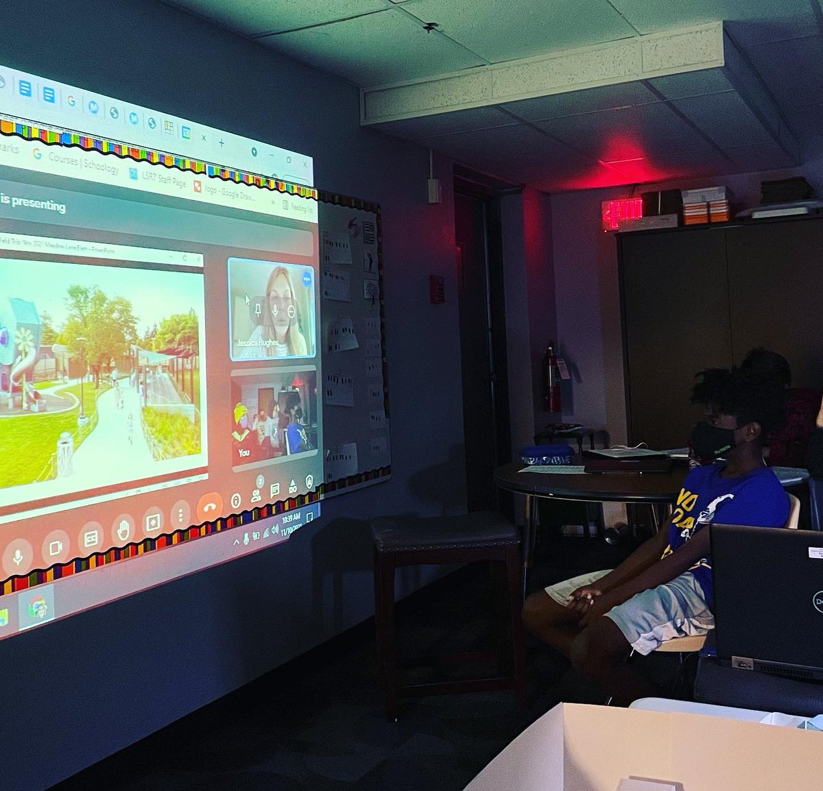 MLEPrincipal's tweet photo. Meadow Lane’s ASPIRE team designed an exhibit for Science City called “Flight School.” After collaborating w/engineers from Ohio, our students are confident in their submitted plan!

 #MLEProud #STEM #codebreaker #botbkc #CultureED #edchat https://t.co/ESNARWgkxF