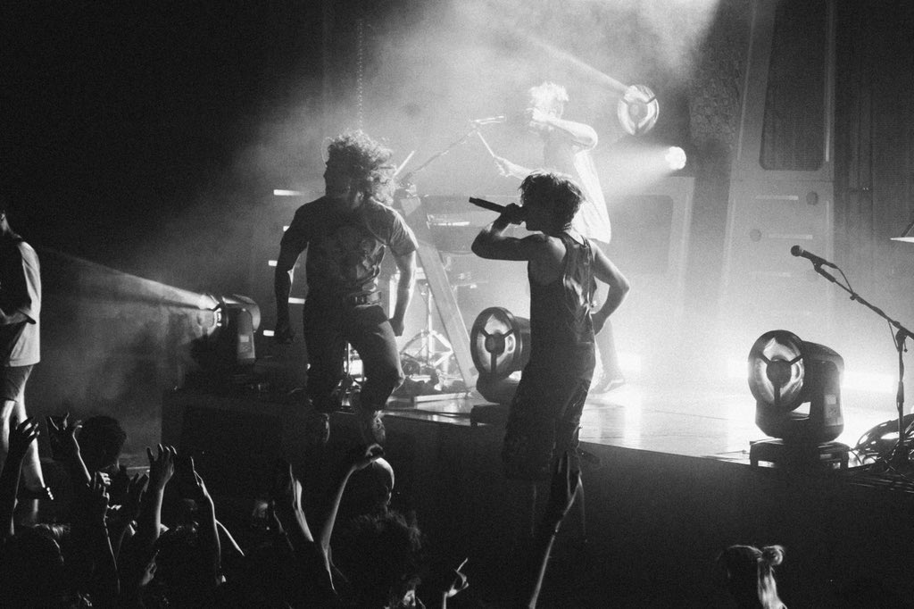 DONBROCO's tweet photo. BRISTOL 🧡 @BrookerCanTweet https://t.co/j7Tas6c33G