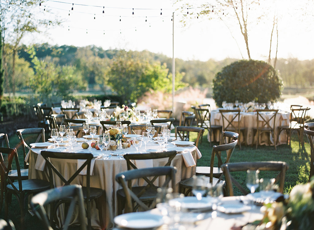 Al fresco dining, by the lake, in the fall? Count us in
captured by <a href="/chrisisham/">Chris Isham</a>
.
.
.
.
.
#katelynpinnerstudio #fall #richardphotolab #contax645 #portra400  #dsinspiration  #floraldesign #weddinginspiration #dsfloral #chasinglight #thescoutguide #dscolor #webelieveinbeauty #flash
