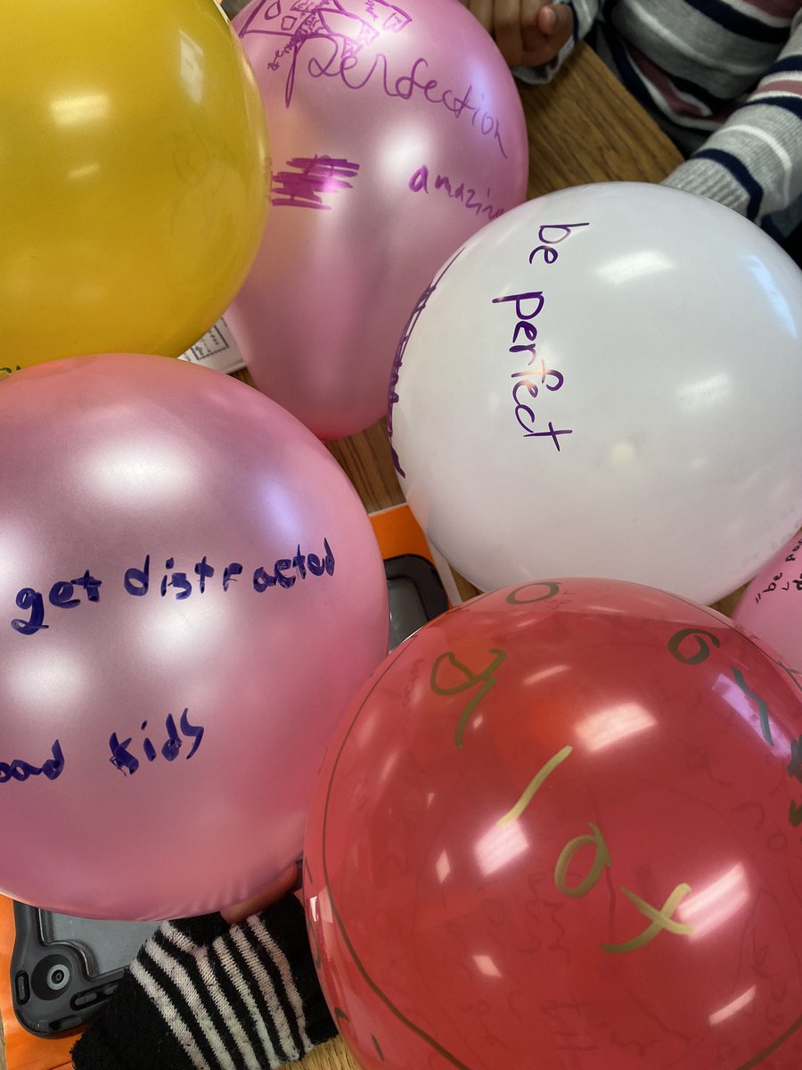 Know what feels really good? Writing expectations everyone has of you, and you have for yourself, onto balloons and then popping them before YOU burst! @SunflowerSMSD with @cmoffitt_el