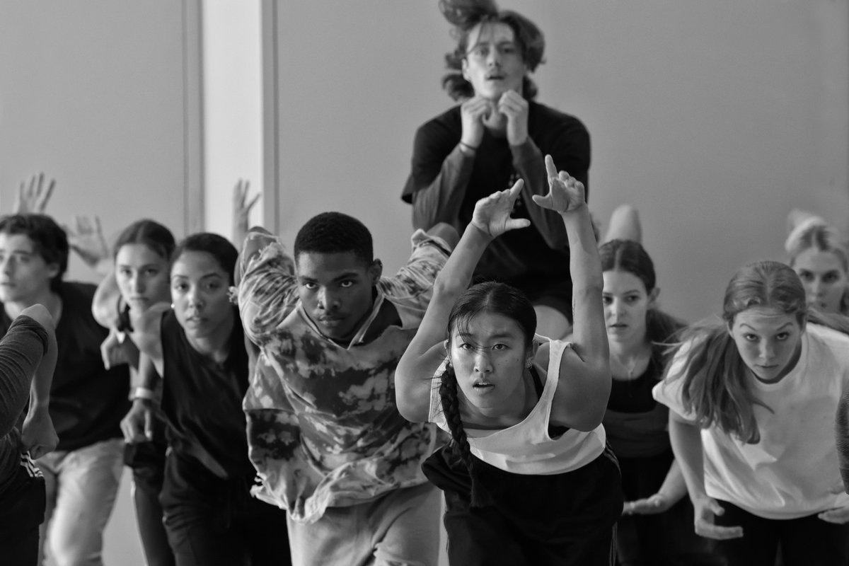 BalletBC's tweet photo. Registration is open for our 22/23 season auditions! Ballet BC is looking for full-time and emerging artists to join our team. Auditions will take place in Vancouver, New York City, and Luxembourg in early 2022. Learn more and register: https://t.co/yIfSdPfHBl
#audition #balletbc https://t.co/G8BJanMNey