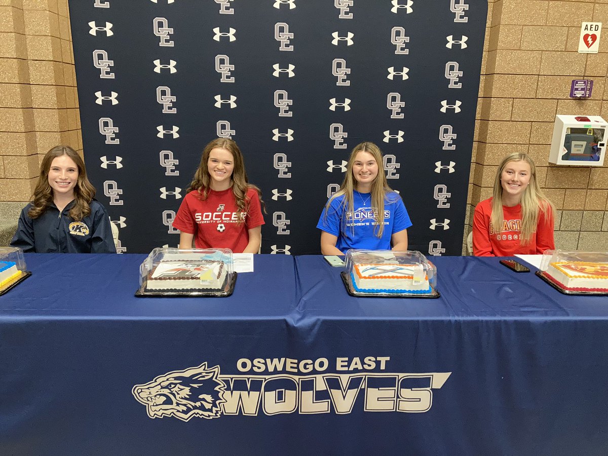 OEHS_GoWolves's tweet photo. Congrats to our girls soccer signees! Taylor English (Kent State), Chloe Noon (University of Indianapolis), Megan Ferry (University of Wisconsin-Platteville), and Makayla Lambert (Flagler College). We are looking forward to a great spring with these leaders! https://t.co/dh3huUPpuZ
