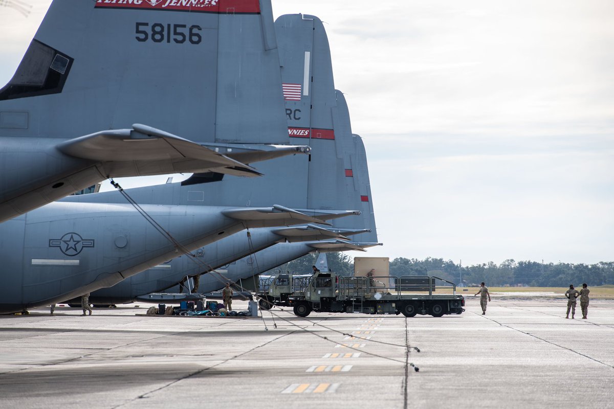 403rdWing's tweet photo. Which do you prefer: packing or unpacking? 📦
Our #PortDawgs make both pretty easy. Welcome home to the 815th AS Flying Jennies and the rest of the #WingofChoice members who have been overseas supporting #CastleForge 🏰 for the past month.
#ReserveReady #ReserveResilient https://t.co/Hfx7sIPMMM
