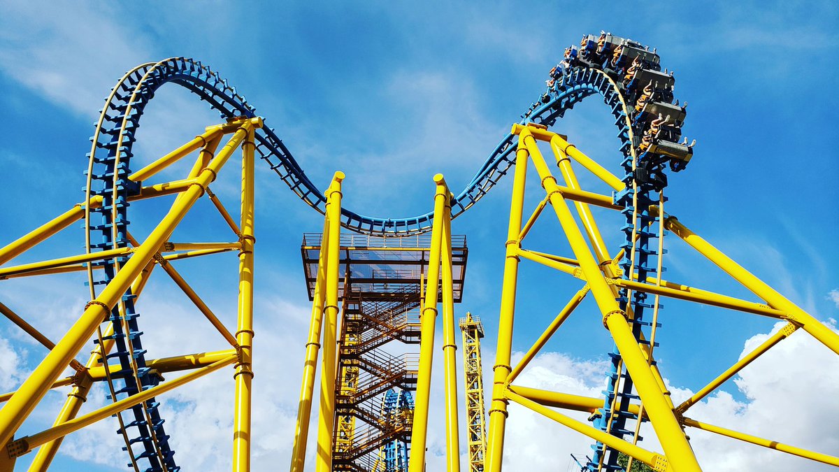jkwana's tweet photo. Stunt Fall at Parque Warner in Madrid, Spain
#stuntfall #parquewarner #parquewarnermadrid #vekoma #giantinvertedboomerang #invertedcoaster #themepark #rollercoaster #coaster https://t.co/aniK46EeyN