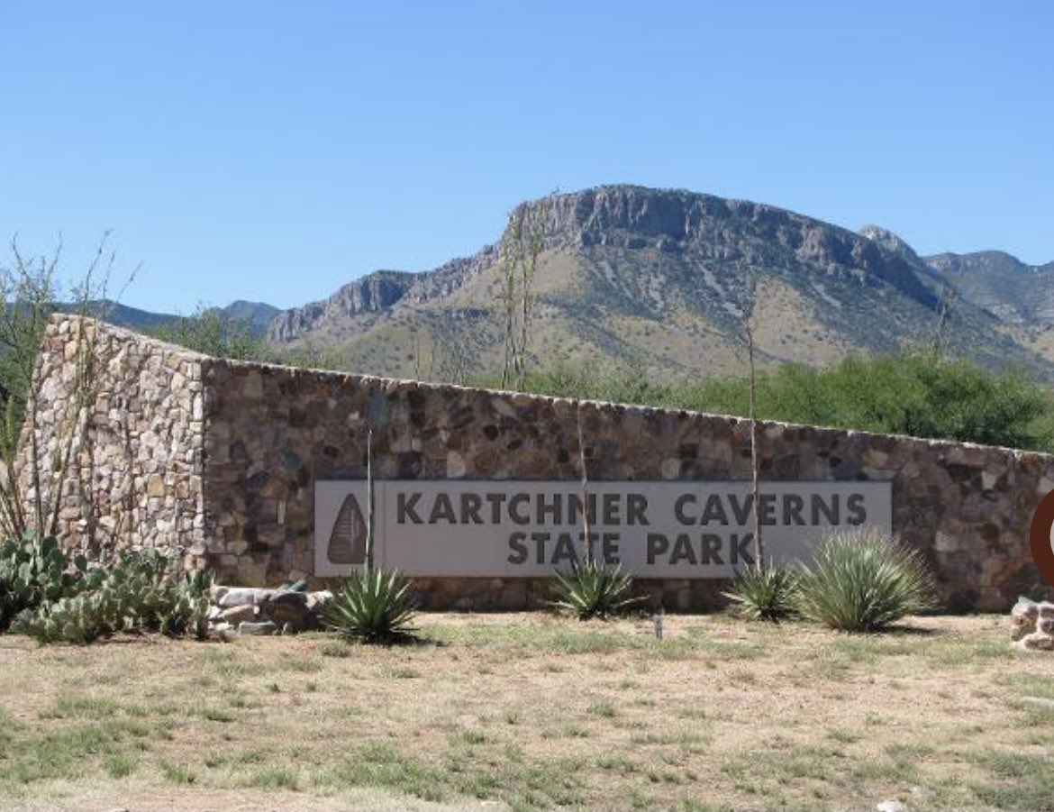 nniemazz's tweet photo. if you grew up in AZ you know this field trip was lit https://t.co/WHteQwS2mA