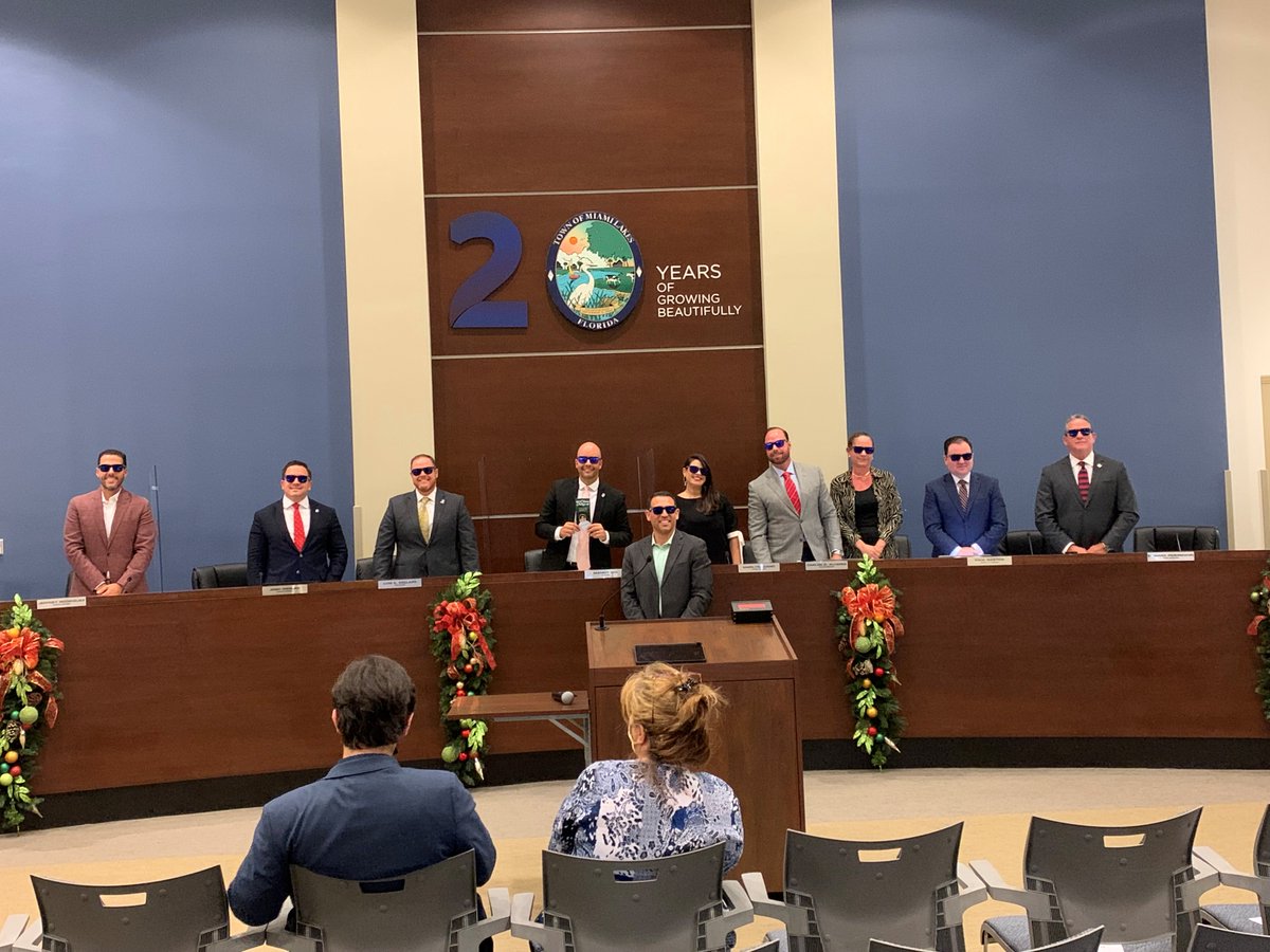 305Mosquito's tweet photo. #WorthyWednesday: yesterday our @DSWMDirector Mike Fernandez spoke about the @MiamiDadeSWM neighborhood cleanup campaign, & it was unanimously approved by @MayorMannyCid & the @MiamiLakesNews Town Council. Discarded items can breed #mosquitoes, so #LetsCleanThingsUp! https://t.co/by5LfTXVO4