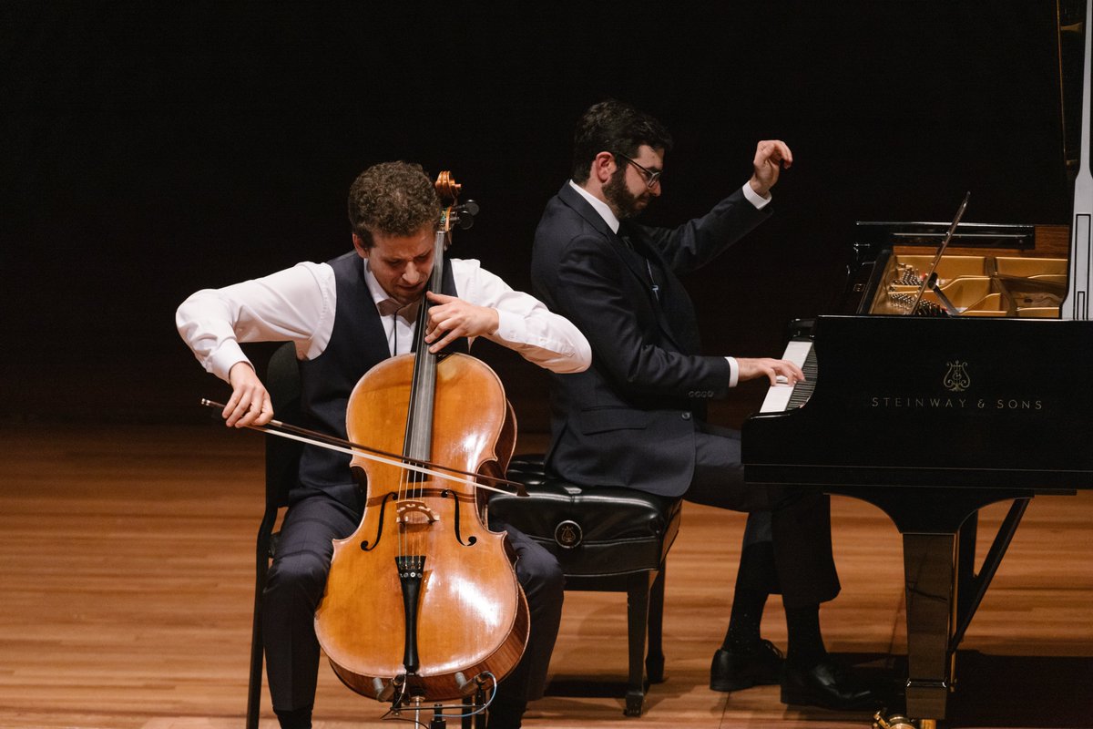 chambermusic's tweet photo. We celebrated the music of #Chopin on Tuesday evening at #AliceTullyHall! Thank you to all those who attended, and saw and heard the wonderful Michael Brown, Nicholas Canellakis, Ani Kavafian, and Anne-Marie McDermott. 📸 Da Ping Luo. #VoiceofthePoet #CMSLC https://t.co/A1wxEAQjyv