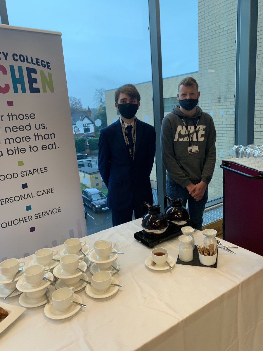 jp_pittj's tweet photo. @loudspeakerlive @TraffordCollege It was a pleasure to finally meet you in person at @traffordaspire https://t.co/rOsi4r9Blm