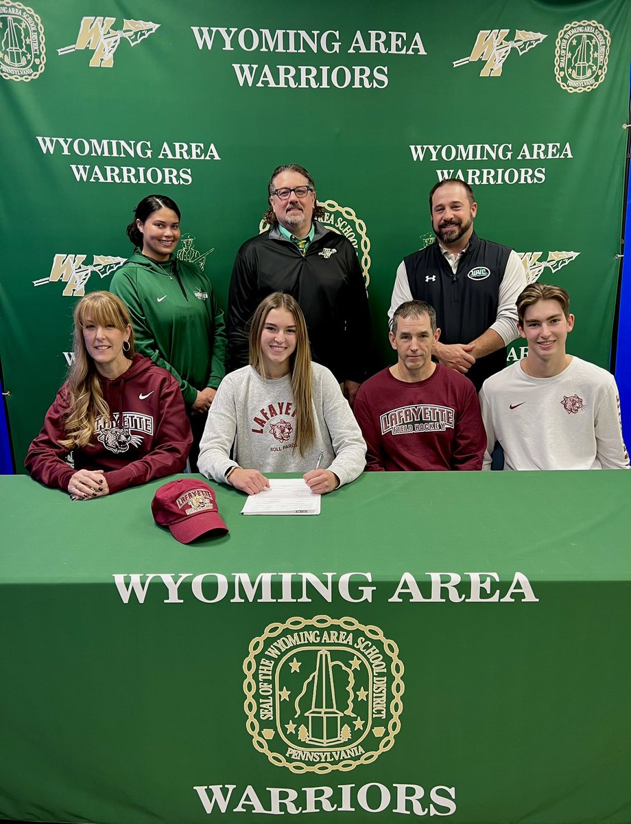 mswitzer20's tweet photo. Next 4!!🐆
Huge thank you to everyone who has been by my side up to this point, and I can’t wait to see what the next chapter holds❤️
Roll pards!!
@LafayetteFH @PAcoachP @WyomingAreaAthl https://t.co/uEYeNHXS10
