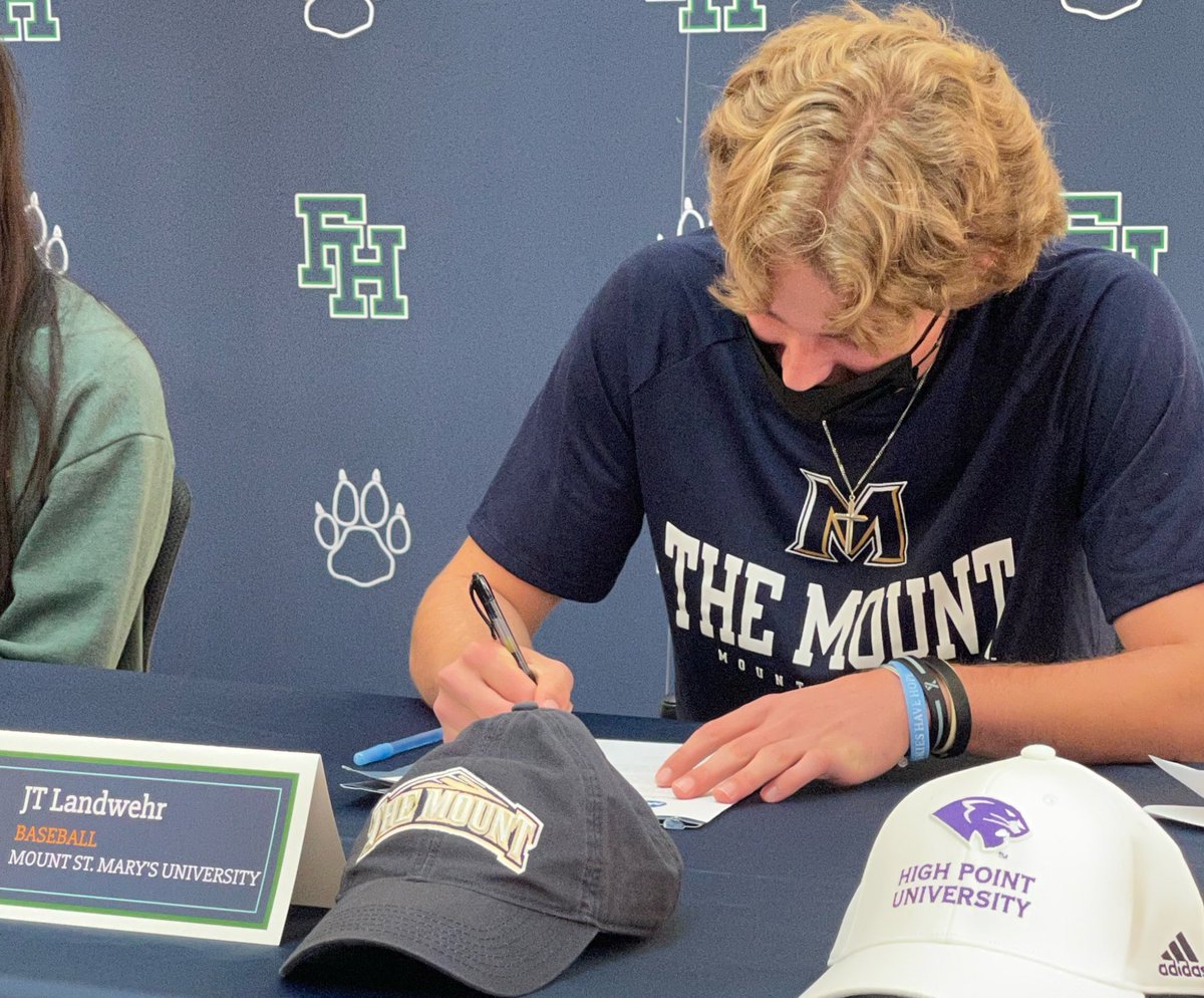 JTLandwehr's tweet photo. Officially a Mountaineer!! 
@Mount_BSB @TheCanesBB @Athletics_FHS https://t.co/4fkWCbfVCH