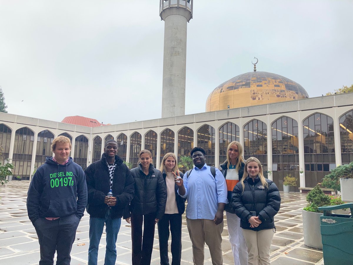 OakhamUpperSch's tweet photo. Team RP on their trip to London Central Mosque today. Thank you, @iccukorg for such an informative morning for our F7 A Level class. #religiousstudies #islam #mosquetour #learningoutsidetheclassroom #connection https://t.co/UthKRxh0iB