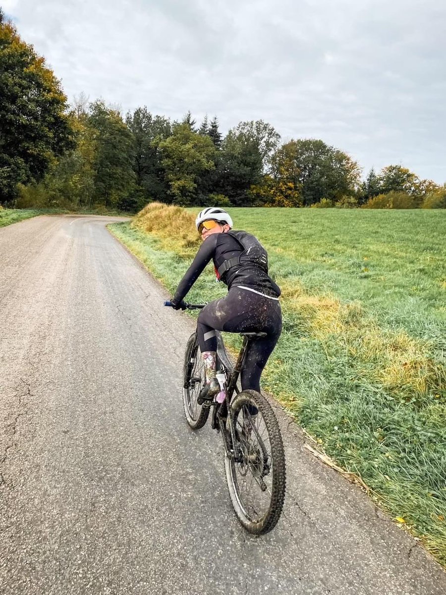 🇧🇪 MARGOT BOURGUIGNON 🇧🇪 
Margot is a cyclist that rides with her heart. 3 years ago her cycling adventure began. With trial and error she is growing every year. 
We look only forward!

Margot will give it her all the upcoming season! 
We place our trust in her for 2022!