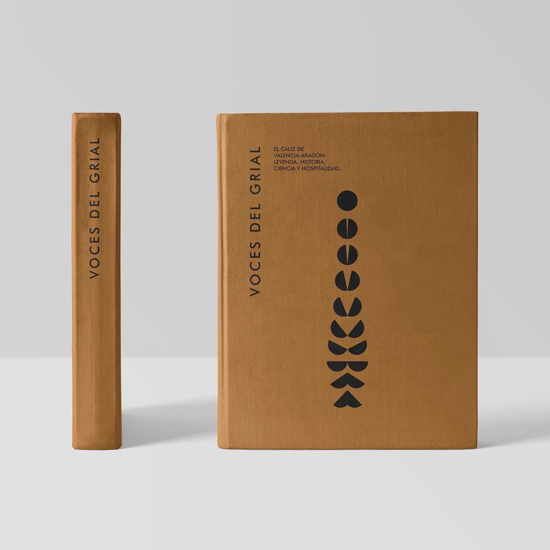 Mang (@mangsanchez) on Twitter photo Voces del grial. Un placer diseñar la portada de este libro. Con @apola5876 <a href="/olelibros/">Olelibros.com</a>.com_editorial
.
#editorialdesign #valencia #coverdesign #bookcoverdesign #bookcover #grial Voces del grial. Un placer diseñar la portada de este libro. Con @apola5876 <a href="/olelibros/">Olelibros.com</a>.com_editorial
.
#editorialdesign #valencia #coverdesign #bookcoverdesign #bookcover #grial