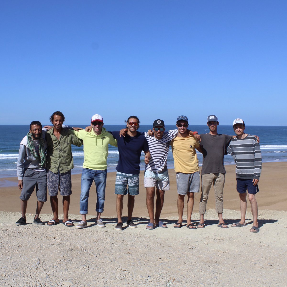 ShakaSurfMoroc's tweet photo. Endless Summer 🤙

#yew #surf #surfers #surfcrew #surfingwithfriends #morocco #surfsessions #surflife #letsdothis #surfsup #surfingtime #goodvibes #greatpeople #surfstoke #thesearch #endlesssummer https://t.co/AqXrCQPXZx