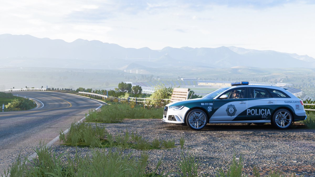 ThatNobleDuck's tweet photo. Dear @WeArePlayground. Please can we get a lightbar for the Dodge Charger in @ForzaHorizon ? pretty please, the RS6 worked for my UK police liveries, but this belongs on the Charger.

#ForzaHorizon5 #Forza #ForzaPhotography #ForzaPainters https://t.co/h3r5ExYYhg