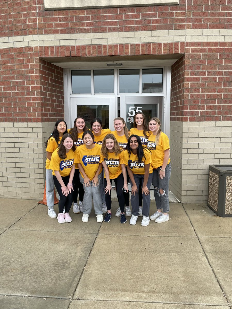 NeuquaAthletics's tweet photo. State send off for @swimNVdiveNV. Enjoy the opportunity that you worked hard all season for. #BeChampions https://t.co/HGbOq7FRFv