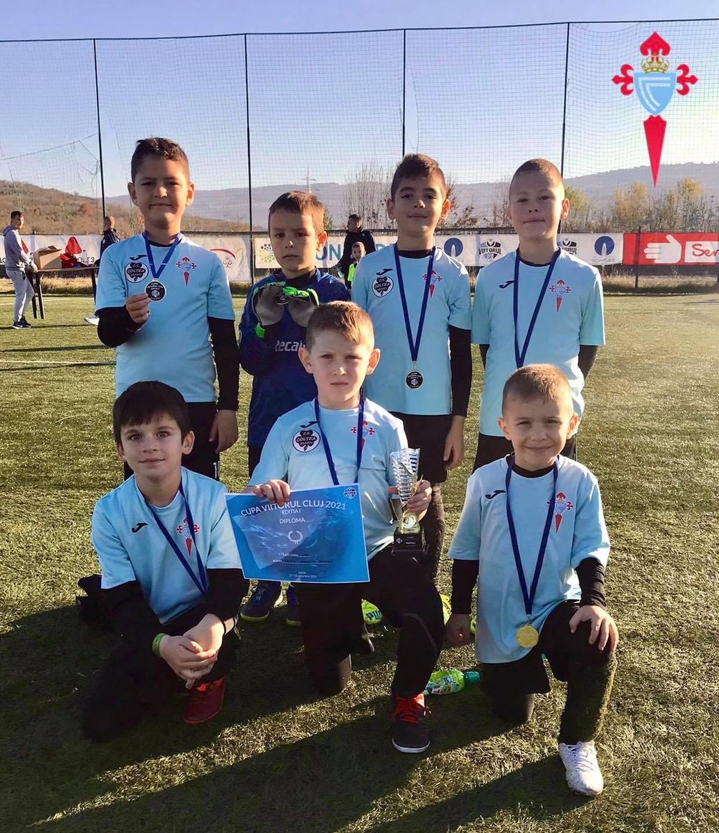 CeltaBrasov's tweet photo. ⚽️Celta U8 at Viitorul Cluj Cup 💙🤍

#celta #fotbal #happy #kids https://t.co/cdSZKKHz9a