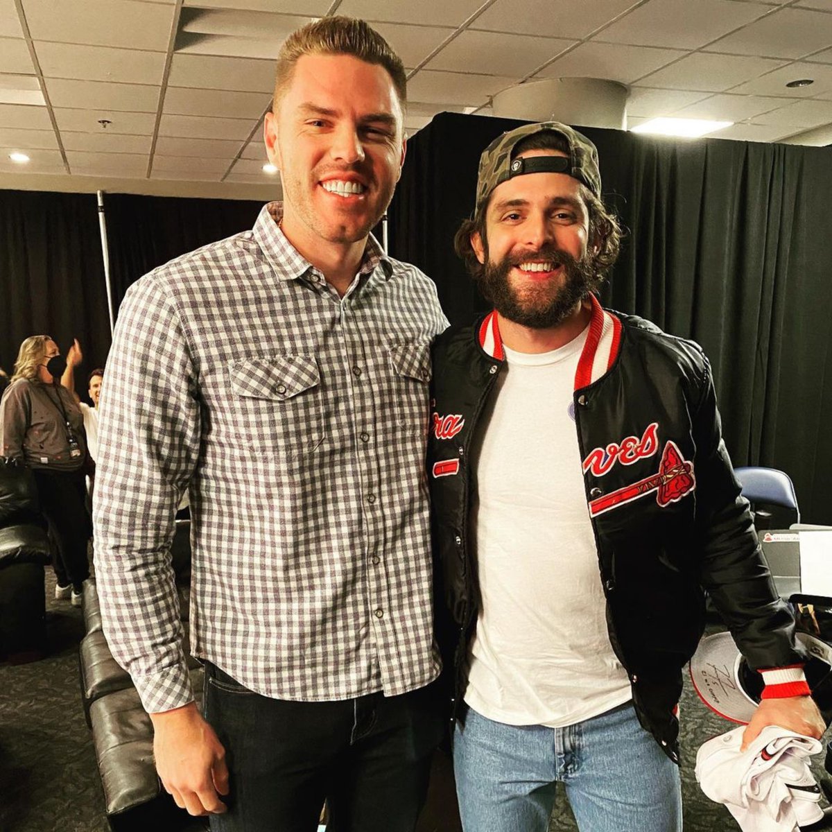 Thomas Rhett (@thomasrhett) on Twitter photo Night made and it ain’t even started yet
<a href="/FreddieFreeman5/">Freddie Freeman</a> <a href="/Braves/">Atlanta Braves</a> #CMAawards Night made and it ain’t even started yet
<a href="/FreddieFreeman5/">Freddie Freeman</a> <a href="/Braves/">Atlanta Braves</a> #CMAawards