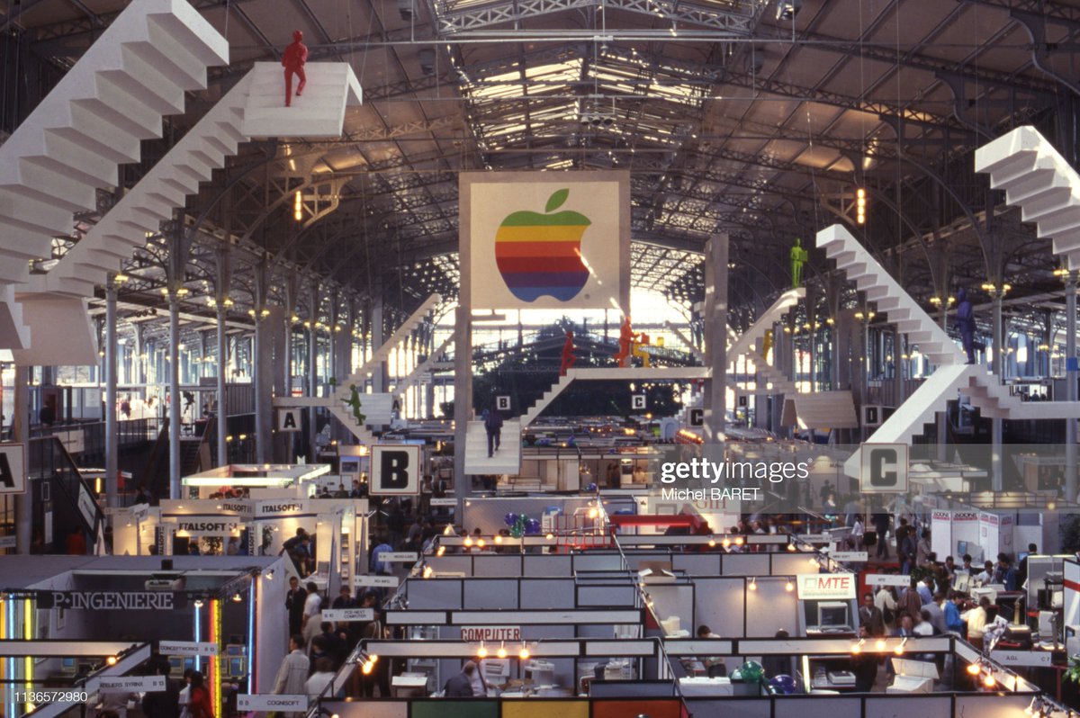 Ludo_chan's tweet photo. @tim_cook Apple Expo in Paris (1987) https://t.co/ctyKXuvZtL
