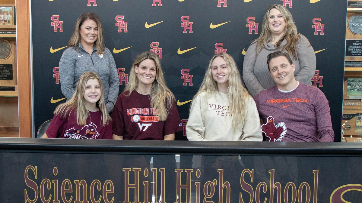SHToppersATH's tweet photo. Congratulations to these Lady Toppers for signing to continue their education & athletic careers at the college level! #toppersforlife
Bree Presnell - Milligan - 🥎
Jenna Hutchins - BYU - 🏃♀️
Jordan Hallman - Virginia Tech - 🏐
Meggie Powell - Anderson University - ⚽ https://t.co/XB2obPV67D