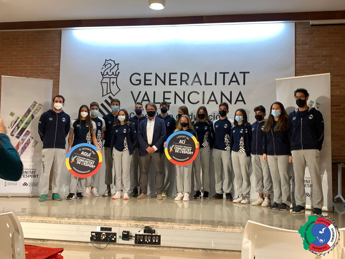 fsscvalenciana's tweet photo. La selección Valenciana de Salvamento y Socorrismo ha sido recibida en la Conselleria de Educación por el Director General de Deportes D. Josep Miquel Moya para conocer a los campeones de España por selecciones categorías cadete y absoluta #FSSCV21 https://t.co/OBi8YK9Dm4