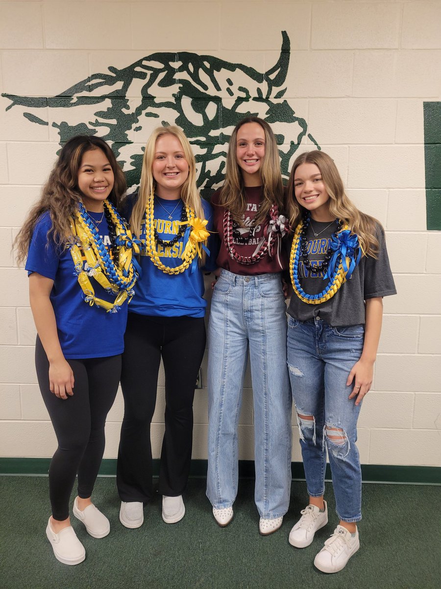✒ Signing Day! Dreams being achieved today. Four of your Lady Kats officially signed to continue their volleyball career at the college level! Kennedale is extremely proud! <a href="/MontanaGrizVB/">Montana Griz Volleyball</a> <a href="/SavageStormVB/">Savage Storm Volleyball</a> <a href="/LETUVolleyball/">LETU Volleyball</a>